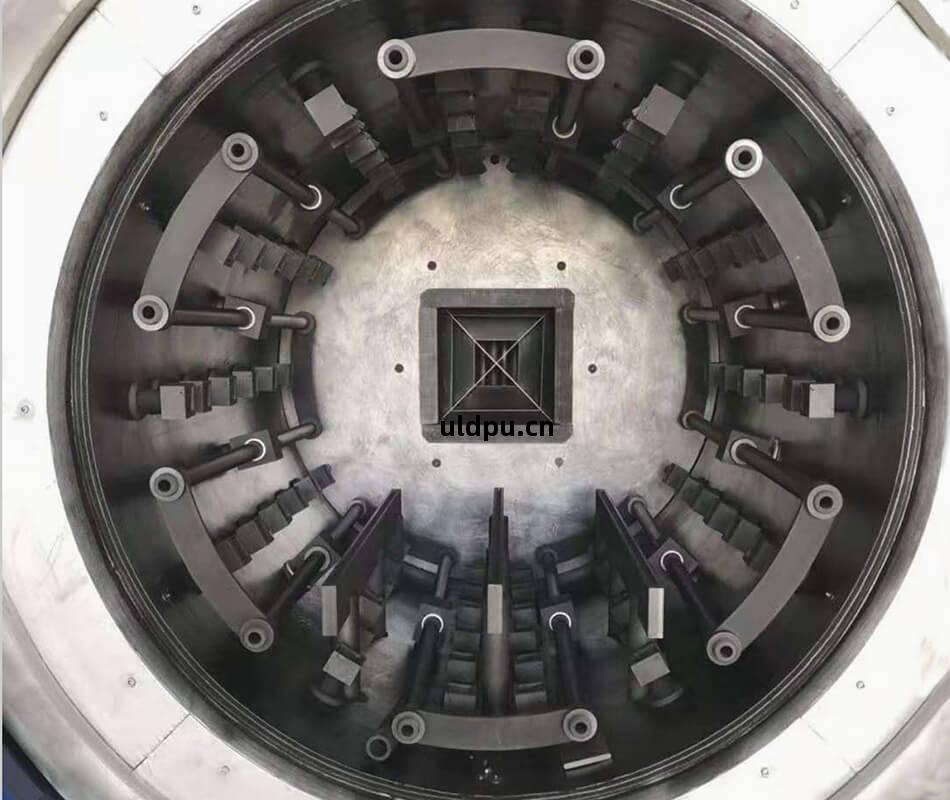 真空(kong)爐(lu)石墨(mo)件(jian)